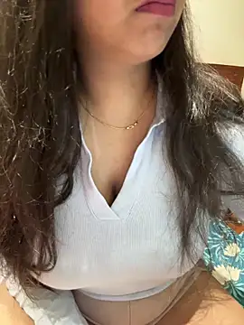 Snapshot of Alishababy_ chatting on February 27, 2026, 10:31 pm Alishababy online show from February 27, 2026, 10:31 pm