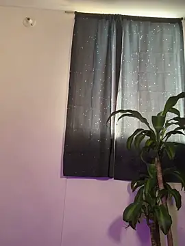 itselladoll online show from January 18, 2026, 9:51 pm