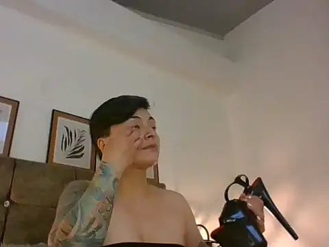 kat paradise online show from March 21, 2026, 11:58 am