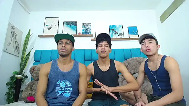 Interracial Snow Bunny online show from March 23, 2026, 8:19 pm