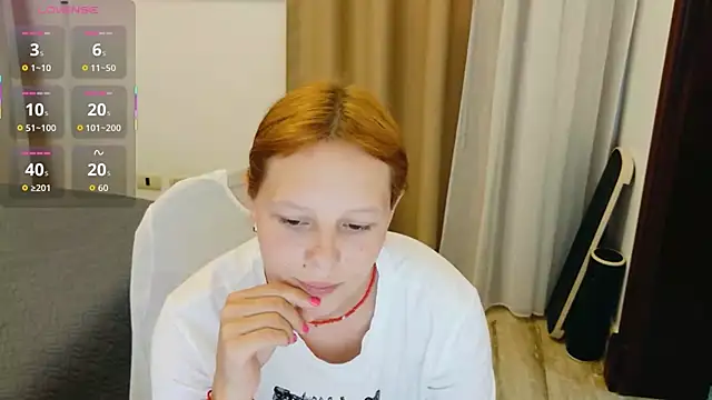 Snapshot of ViktoriaSilk chatting on July 19, 2026, 4:59 pm ViktoriaSilk online show from July 19, 2026, 4:59 pm