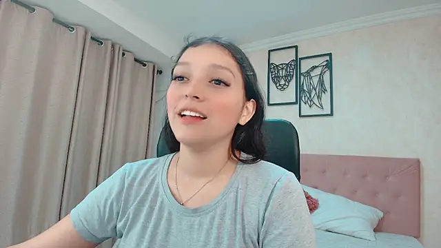 Snapshot of littlemolly_walcott chatting on May 12, 2026, 1:24 am littlemolly walcott online show from May 12, 2026, 1:24 am