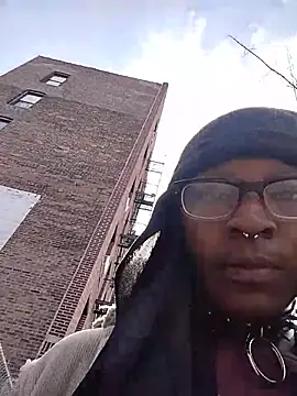 Snapshot of SynDarling6 chatting on February 28, 2026, 4:39 pm SynDarling6 online show from February 28, 2026, 4:39 pm