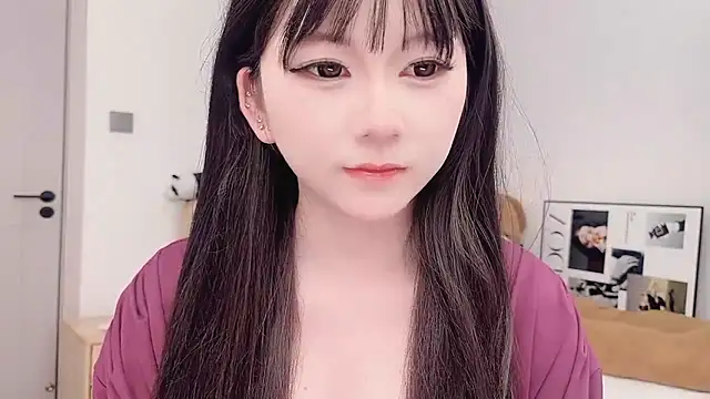 Snapshot of lnua-lnua chatting on February 4, 2026, 2:28 am lnua-lnua online show from February 4, 2026, 2:28 am