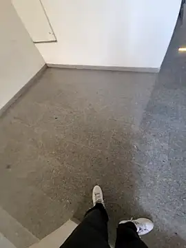 jerryrooh69 online show from April 21, 2026, 8:10 am