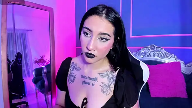 Snapshot of cherry_honey7 chatting on February 8, 2026, 9:12 pm cherry honey7 online show from February 8, 2026, 9:12 pm