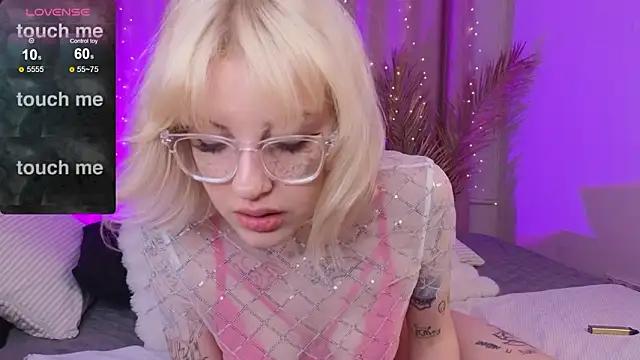 Snapshot of no_1dea chatting on February 17, 2026, 2:58 pm no 1dea online show from February 17, 2026, 2:58 pm