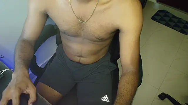 Snapshot of KneelForAlpha chatting on February 19, 2026, 9:01 pm KneelForAlpha online show from February 19, 2026, 9:01 pm