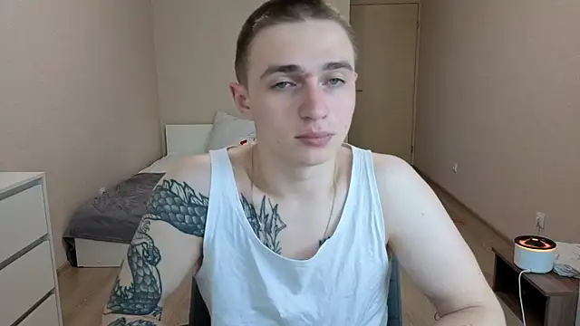 Snapshot of LEO__MILLER chatting on June 7, 2026, 4:56 pm LEO MILLER online show from June 7, 2026, 4:56 pm