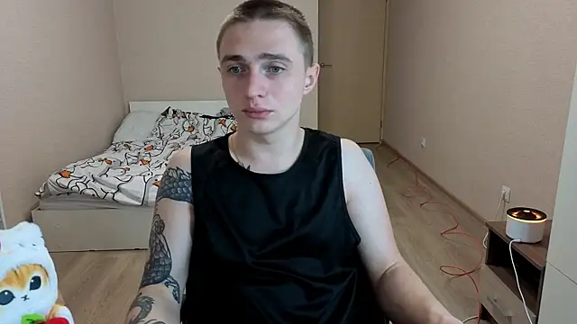 Snapshot of LEO__MILLER chatting on June 13, 2026, 5:33 pm LEO MILLER online show from June 13, 2026, 5:33 pm