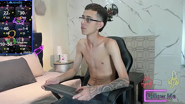 asher lux online show from April 3, 2026, 8:48 pm