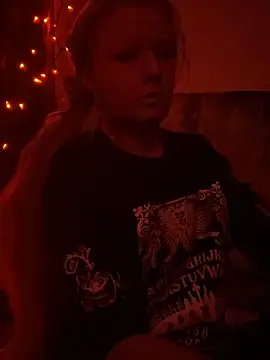 Autumn paige online show from March 1, 2026, 7:25 pm