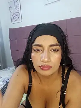 Snapshot of MiaKleinX chatting on March 1, 2026, 11:05 pm MiaKleinX online show from March 1, 2026, 11:05 pm