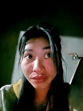 Snapshot of Hiniyk2 chatting on February 20, 2026, 11:17 pm Hiniyk2 online show from February 20, 2026, 11:17 pm