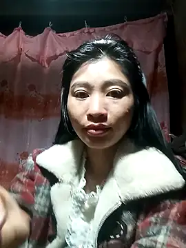 Snapshot of Hiniyk2 chatting on February 18, 2026, 2:53 am Hiniyk2 online show from February 18, 2026, 2:53 am