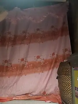 Snapshot of Hiniyk2 chatting on February 13, 2026, 1:55 pm Hiniyk2 online show from February 13, 2026, 1:55 pm