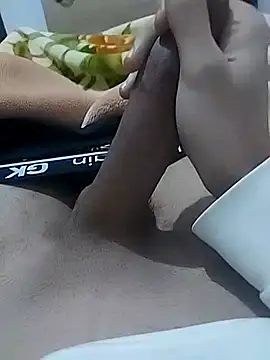 Snapshot of lhow chatting on February 14, 2026, 7:36 pm lhow online show from February 14, 2026, 7:36 pm