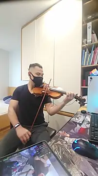 Snapshot of OnlyHand9x chatting on March 18, 2026, 9:12 am OnlyHand9x online show from March 18, 2026, 9:12 am