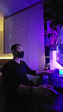 Snapshot of OnlyHand9x chatting on March 10, 2026, 8:02 pm OnlyHand9x online show from March 10, 2026, 8:02 pm