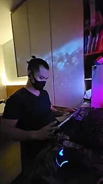 Snapshot of OnlyHand9x chatting on March 17, 2026, 5:16 pm OnlyHand9x online show from March 17, 2026, 5:16 pm