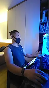 Snapshot of OnlyHand9x chatting on March 31, 2026, 5:04 pm OnlyHand9x online show from March 31, 2026, 5:04 pm