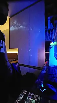 Snapshot of OnlyHand9x chatting on April 5, 2026, 4:35 pm OnlyHand9x online show from April 5, 2026, 4:35 pm