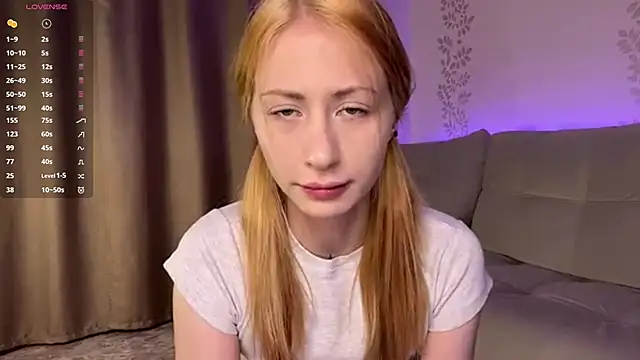 Snapshot of BlondeBun chatting on April 15, 2026, 4:11 pm BlondeBun online show from April 15, 2026, 4:11 pm