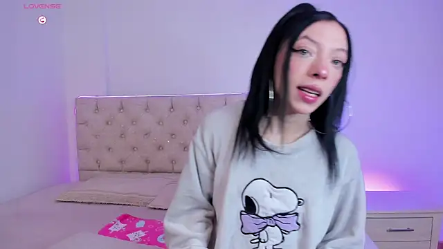 Diamond  cherry69 online show from February 19, 2026, 1:19 pm