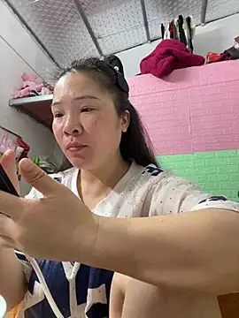 Faded pink online show from March 11, 2026, 3:22 am