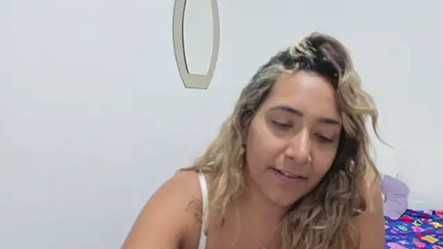 IsabelaAcosta online show from May 30, 2026, 8:14 pm