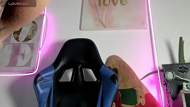 Snapshot of tahhlia_fresh chatting on January 9, 2026, 2:51 am tahhlia fresh online show from January 9, 2026, 2:51 am