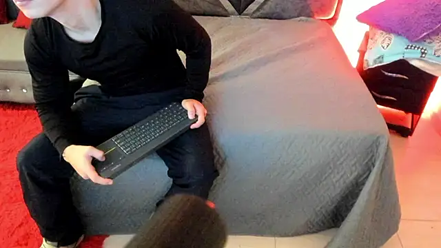 Snapshot of Liam_saint chatting on January 14, 2026, 12:09 pm Liam saint online show from January 14, 2026, 12:09 pm