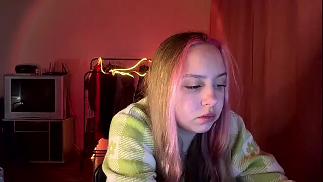 ZoraDearmon online show from February 13, 2026, 9:26 pm