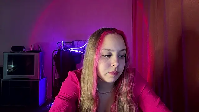 ZoraDearmon online show from February 7, 2026, 9:12 pm