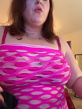 KittyCreamKisses online show from May 25, 2026, 7:29 am