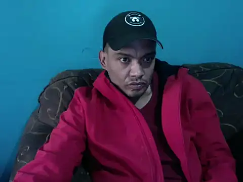 latinomoreno95 online show from January 10, 2026, 8:26 pm