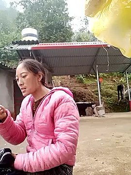 Snapshot of muamua99 chatting on January 16, 2026, 1:31 am muamua99 online show from January 16, 2026, 1:31 am