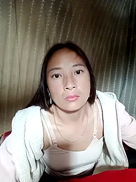 Snapshot of muamua99 chatting on February 17, 2026, 7:22 pm muamua99 online show from February 17, 2026, 7:22 pm