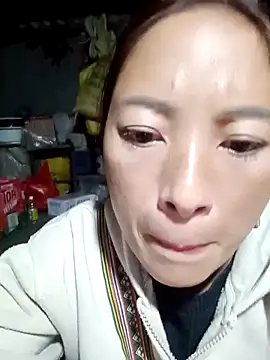 Snapshot of muamua99 chatting on February 15, 2026, 11:42 am muamua99 online show from February 15, 2026, 11:42 am