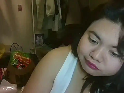 Allie 143 online show from February 27, 2026, 9:42 am