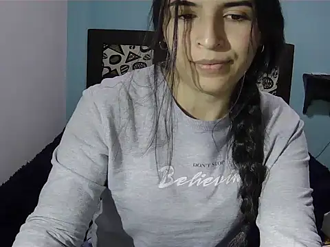 Snapshot of Emily_Gree chatting on May 16, 2026, 1:48 am Emily Gree online show from May 16, 2026, 1:48 am