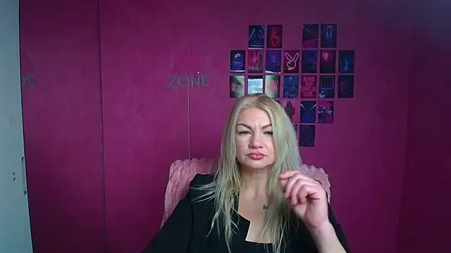 Snapshot of Madonna_Fire chatting on February 2, 2026, 12:37 pm Madonna Fire online show from February 2, 2026, 12:37 pm