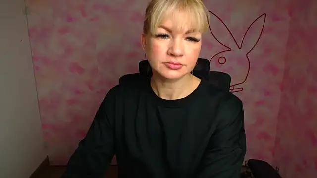 Snapshot of Madonna_Fire chatting on March 9, 2026, 12:20 pm Madonna Fire online show from March 9, 2026, 12:20 pm