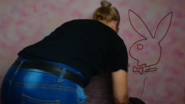 Snapshot of Madonna_Fire chatting on February 25, 2026, 1:00 pm Madonna Fire online show from February 25, 2026, 1:00 pm