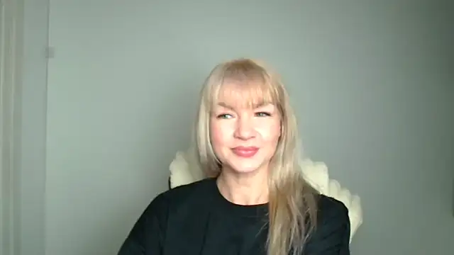 Snapshot of Madonna_Fire chatting on February 22, 2026, 7:00 am Madonna Fire online show from February 22, 2026, 7:00 am