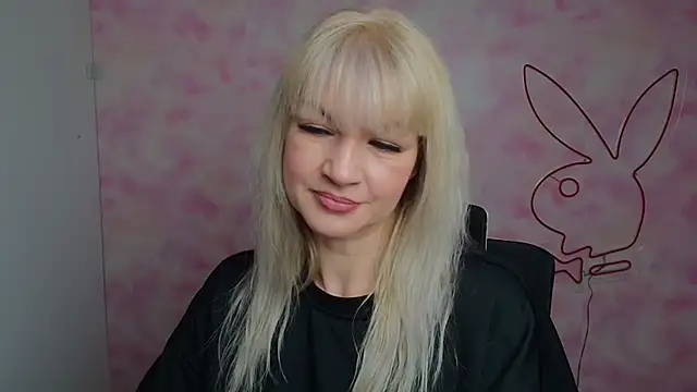 Snapshot of Madonna_Fire chatting on February 21, 2026, 12:51 pm Madonna Fire online show from February 21, 2026, 12:51 pm