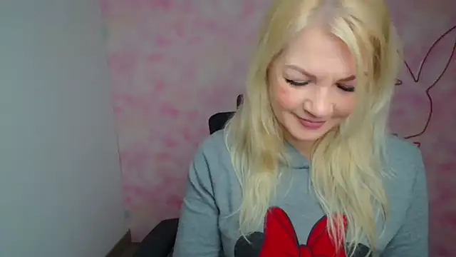 Snapshot of Madonna_Fire chatting on February 18, 2026, 12:23 pm Madonna Fire online show from February 18, 2026, 12:23 pm