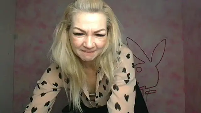 Snapshot of Madonna_Fire chatting on April 11, 2026, 5:59 am Madonna Fire online show from April 11, 2026, 5:59 am
