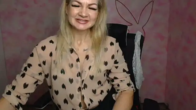 Snapshot of Madonna_Fire chatting on April 11, 2026, 7:45 am Madonna Fire online show from April 11, 2026, 7:45 am