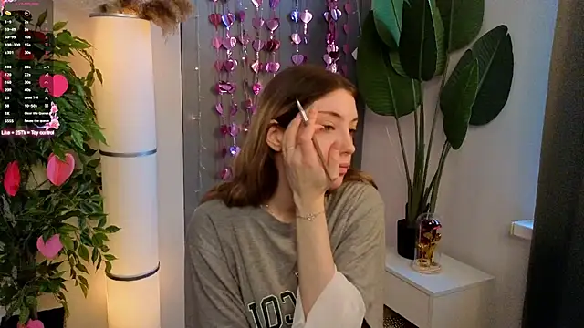 Snapshot of BrianneMallory chatting on February 27, 2026, 6:24 am BrianneMallory online show from February 27, 2026, 6:24 am